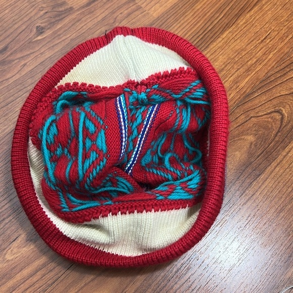 Stowe Vermont Moriarty Hand Knitted Ski Hat Wool Red **Flawed** - Picture 8 of 8